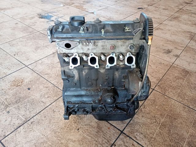 bontott TRABANT 1.1 Motor (Fűzött blokk hengerfejjel)