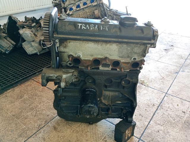 bontott TRABANT 1.1 Motor (Fűzött blokk hengerfejjel)