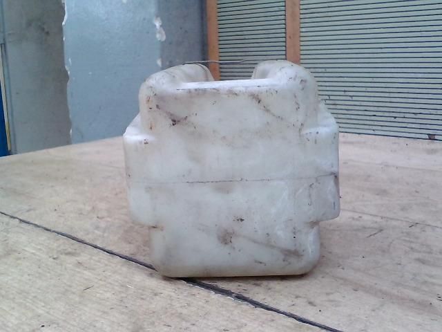 bontott TRABANT 1.1 Ablakmosó Tartály