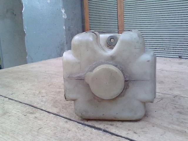 bontott TRABANT 1.1 Ablakmosó Tartály