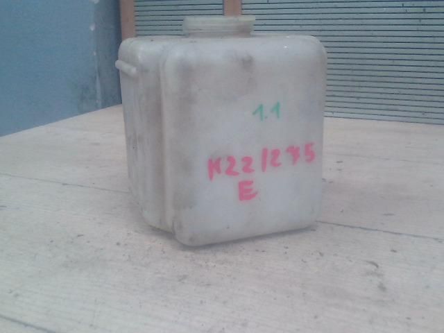 bontott TRABANT 1.1 Ablakmosó Tartály