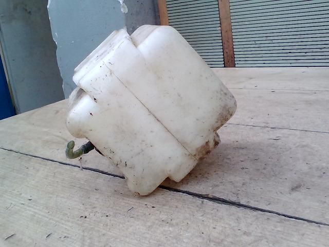 bontott TRABANT 1.1 Ablakmosó Tartály
