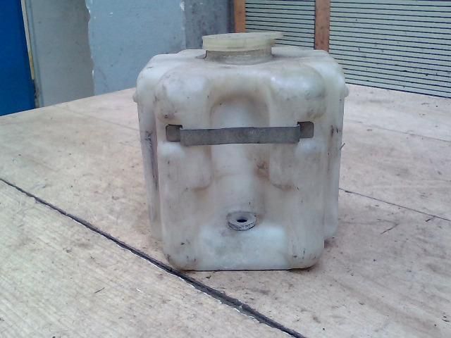 bontott TRABANT 1.1 Ablakmosó Tartály