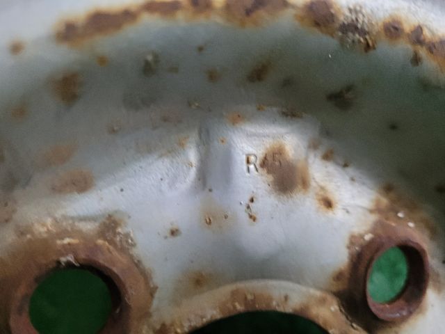 bontott TRABANT 1.1 Acélfelni (1 db)