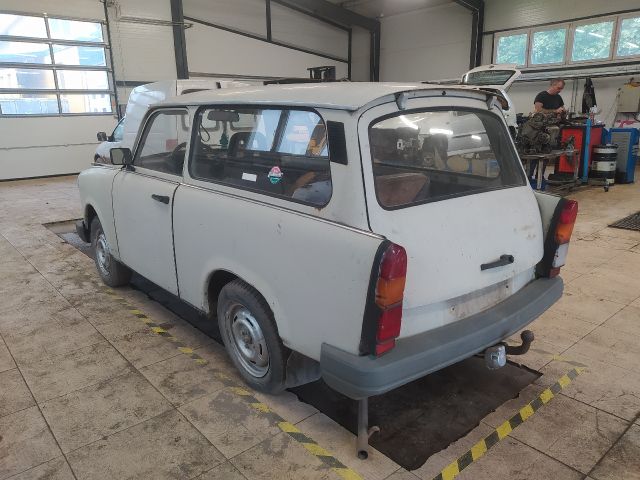 bontott TRABANT 1.1 Bal első Ablak