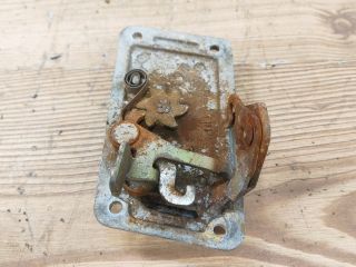 bontott TRABANT 1.1 Bal első Ajtózár