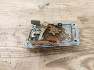 bontott TRABANT 1.1 Bal első Ajtózár