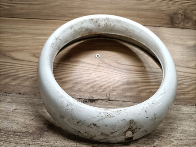 bontott TRABANT 1.1 Bal Fényszóró Lámpakeret