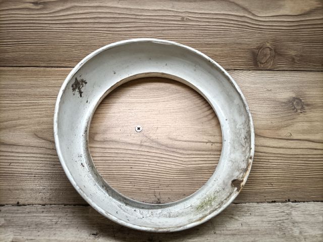 bontott TRABANT 1.1 Bal Fényszóró Lámpakeret