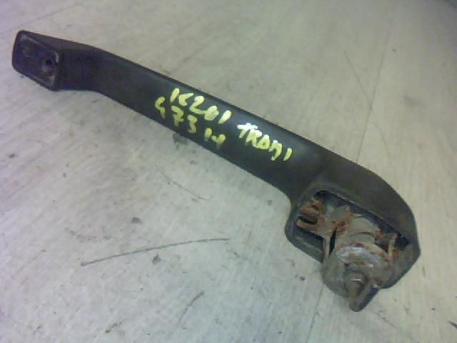 bontott TRABANT 1.1 Csomagtér Nyitó Kar / Gomb