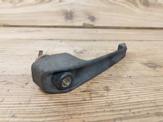 bontott TRABANT 1.1 Csomagtérajtó Kilincs