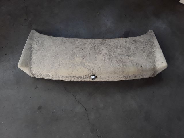 bontott TRABANT 1.1 Csomagtérajtó (Üres lemez)