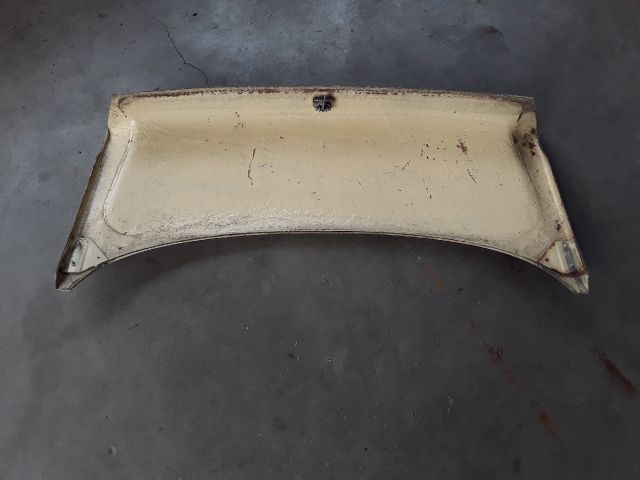 bontott TRABANT 1.1 Csomagtérajtó (Üres lemez)