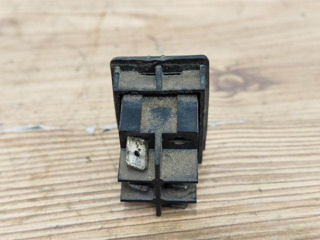 bontott TRABANT 1.1 Első Ködfényszóró Kapcsoló