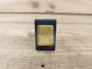 bontott TRABANT 1.1 Hátsó Ködzárófény Kapcsoló