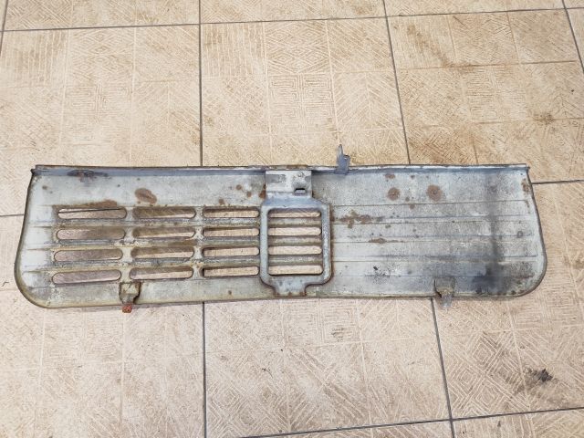 bontott TRABANT 1.1 Hűtőrács