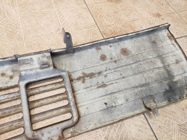 bontott TRABANT 1.1 Hűtőrács