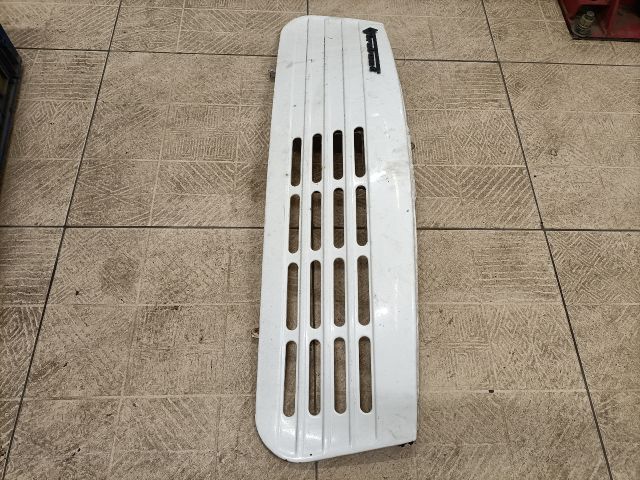 bontott TRABANT 1.1 Hűtőrács