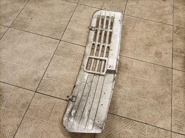 bontott TRABANT 1.1 Hűtőrács