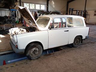 bontott TRABANT 1.1 Hűtőrács