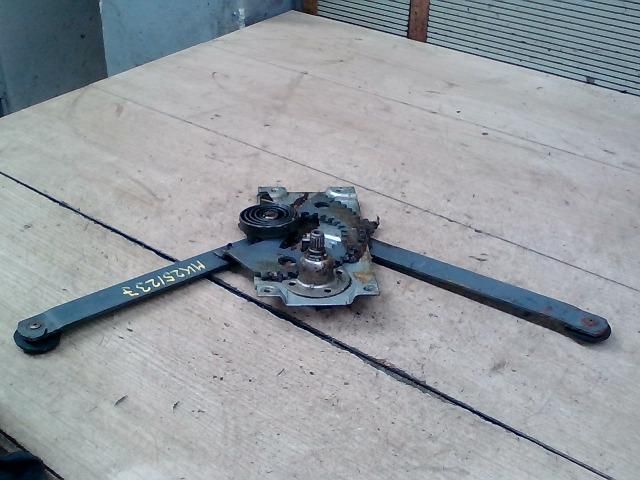 bontott TRABANT 1.1 Jobb első Ablakemelő Szerkezet (Mechanikus)