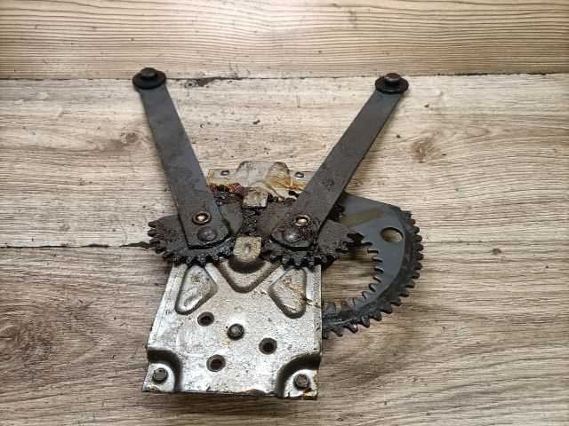 bontott TRABANT 1.1 Jobb első Ablakemelő Szerkezet (Mechanikus)