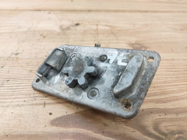 bontott TRABANT 1.1 Jobb első Ajtózár