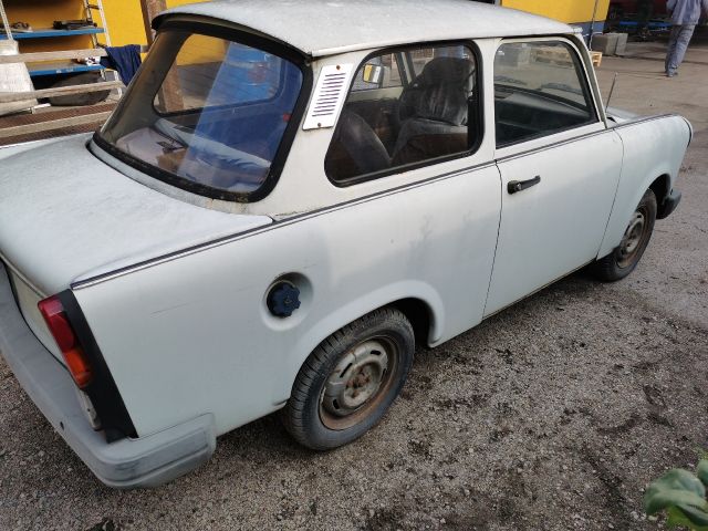 bontott TRABANT 1.1 Jobb első Sárvédő