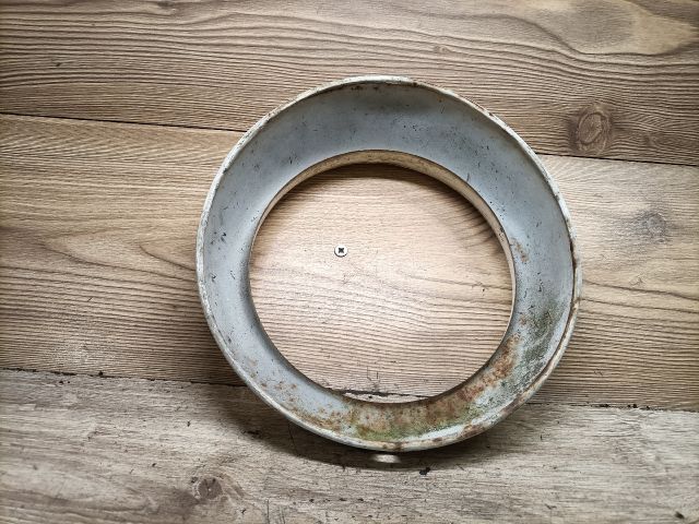 bontott TRABANT 1.1 Jobb Fényszóró Lámpakeret