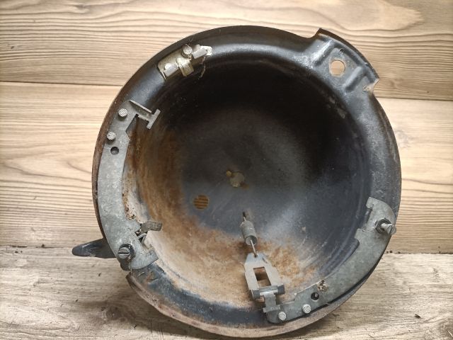 bontott TRABANT 1.1 Jobb Fényszóró Tartó