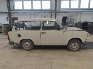bontott TRABANT 1.1 Jobb Fényszóró