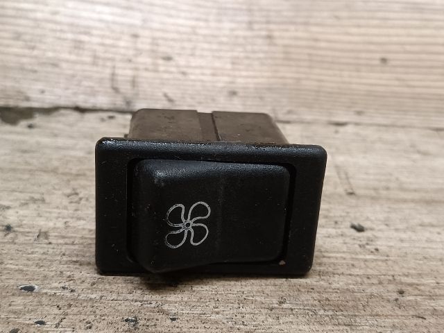 bontott TRABANT 1.1 Kapcsoló (Magában)