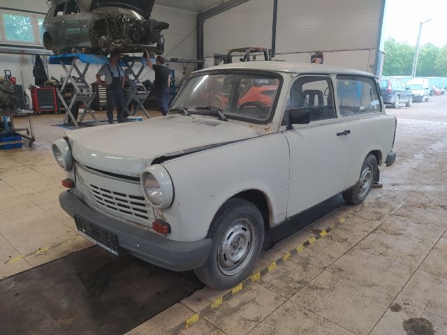 bontott TRABANT 1.1 Kerék Csavar Szett
