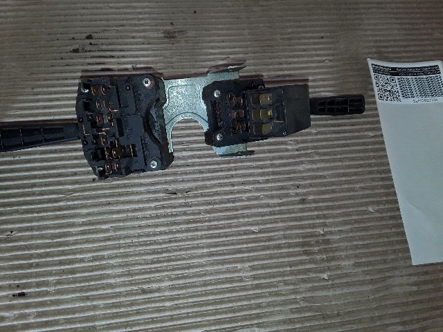 bontott TRABANT 1.1 Komplett Kormánykapcsoló (Bajuszkapcsoló)