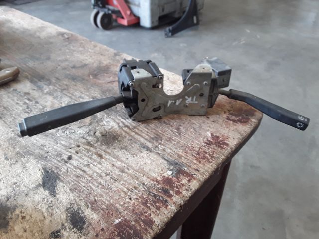 bontott TRABANT 1.1 Komplett Kormánykapcsoló (Bajuszkapcsoló)