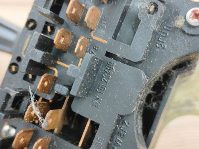 bontott TRABANT 1.1 Komplett Kormánykapcsoló (Bajuszkapcsoló)