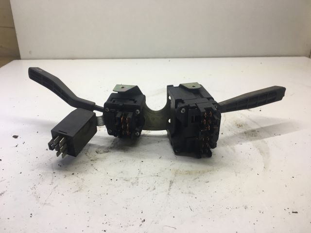 bontott TRABANT 1.1 Komplett Kormánykapcsoló (Bajuszkapcsoló)