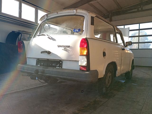 bontott TRABANT 1.1 Motorháztető Zárszerkezet