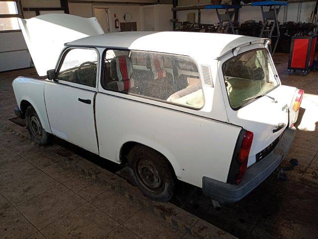 bontott TRABANT 1.1 Motorháztető Zárszerkezet