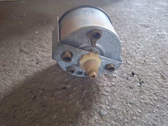 bontott TRABANT P 601 Kilométeróra