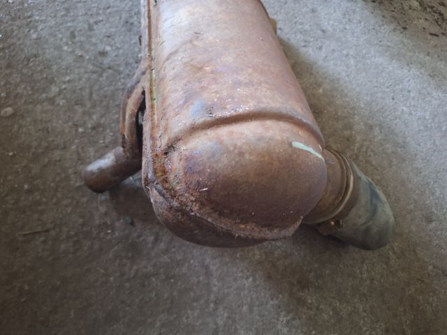 bontott TRABANT P 601 Középső Kipufogó Dob