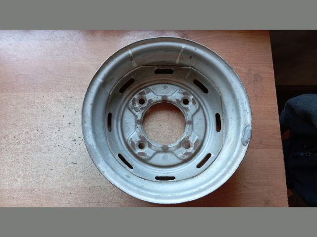 bontott TRABANT P 601 Acélfelni (1 db)