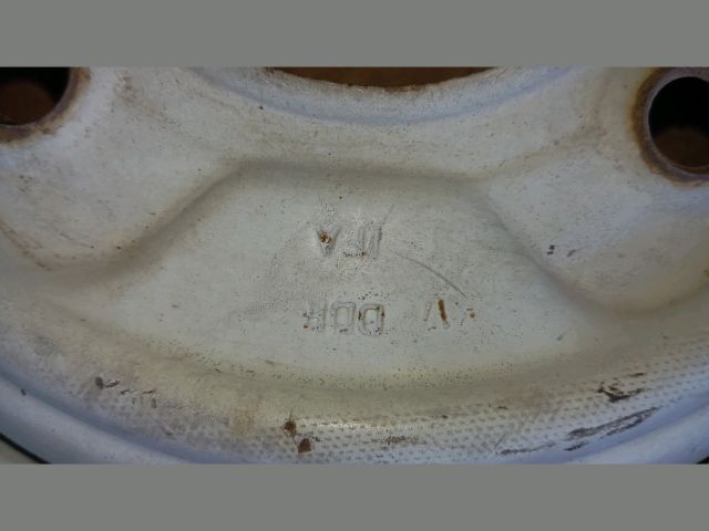 bontott TRABANT P 601 Acélfelni (1 db)