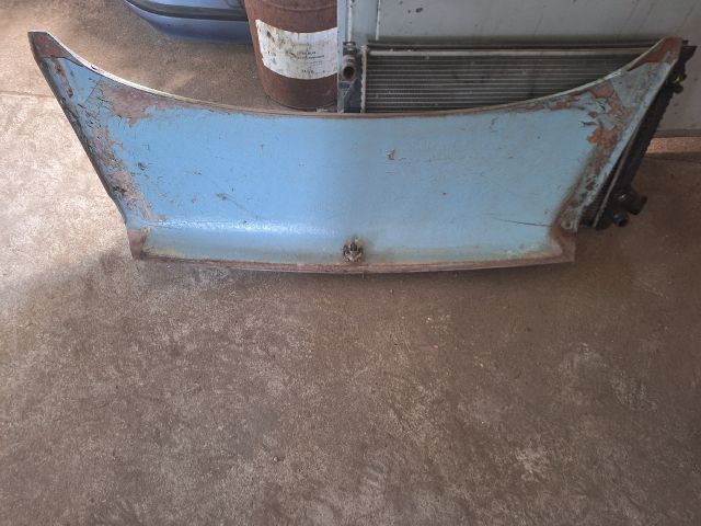 bontott TRABANT P 601 Csomagtérajtó (Részeivel)