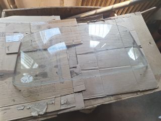 bontott TRABANT P 601 Hátsó Szélvédő