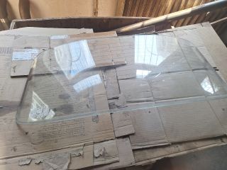 bontott TRABANT P 601 Hátsó Szélvédő