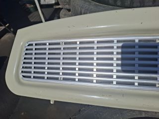 bontott TRABANT P 601 Hűtőrács
