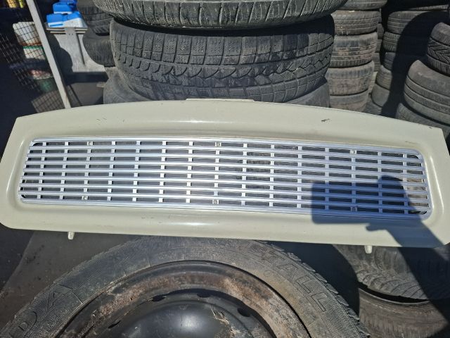 bontott TRABANT P 601 Hűtőrács