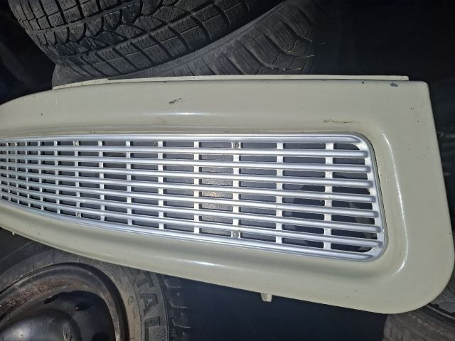 bontott TRABANT P 601 Hűtőrács