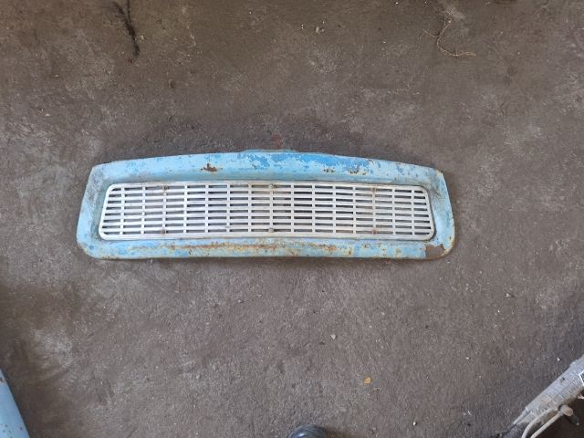 bontott TRABANT P 601 Hűtőrács